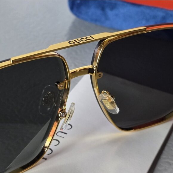 Gucci Vintage Square Sunglasses - Picture 5 of 5